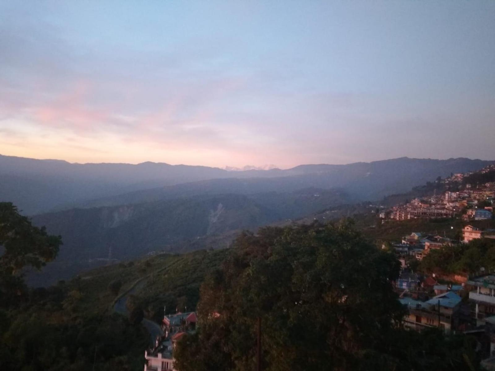 Swabhumi Homestay Kurseong Exterior foto